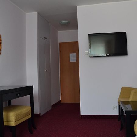 Hotel&Restauracja Zlote Runo Gora Kalwaria Room photo