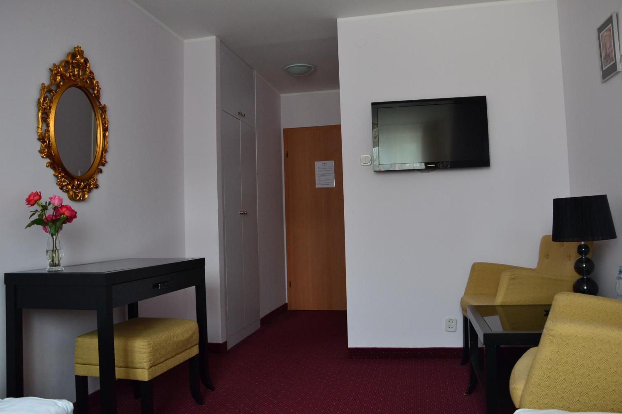 Hotel&Restauracja Zlote Runo Gora Kalwaria Room photo
